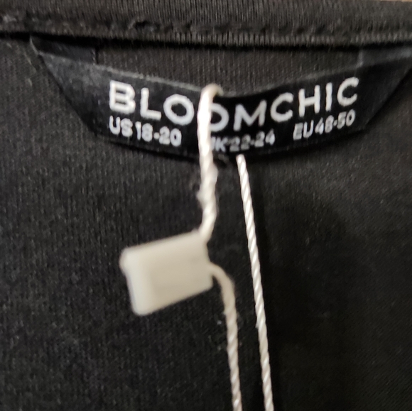 BloomChic Color Block Top Black Gray  NWT - Picture 3 of 6